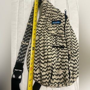 Kavu Rope Sling Bag — cream & black colored designs